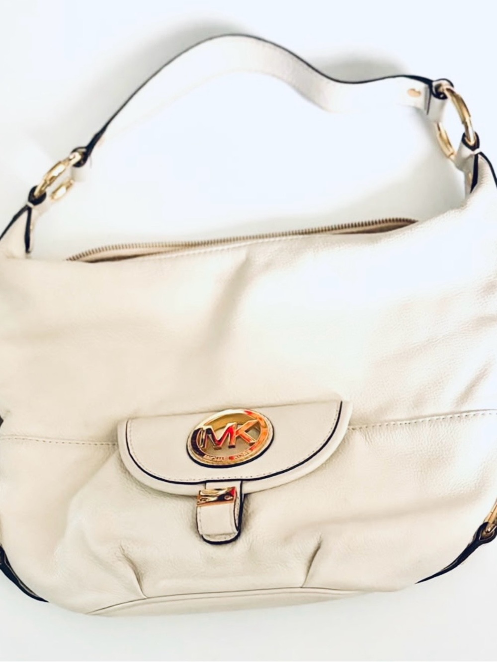 Michael Kors Cream Leather Shoulder Bag with Gold Hardware